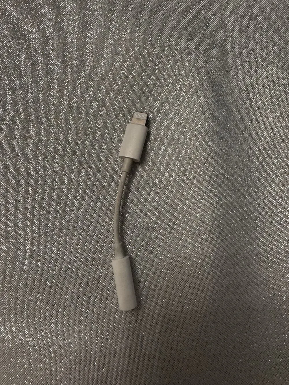 Apple MU7E2AM/A USB-C to 3.5 mm Headphone Jack Adapter